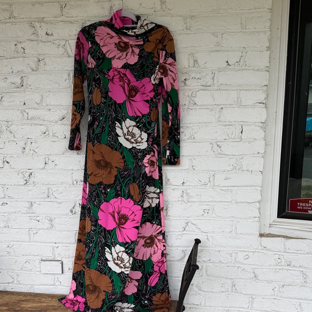 Vintage 1960s house coat Floral Print Long Sleeve Maxi Dress - Pink & Brown